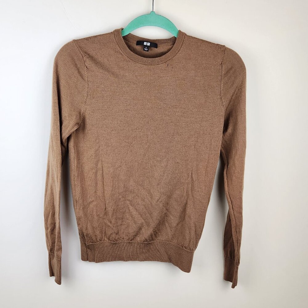 Uniqlo 100% Wool Lightweight Knit Crewneck Sweater sz S *Flawed*